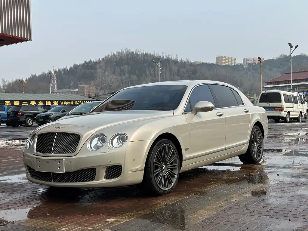 Bentley Flying Spur 2011 — фото 2