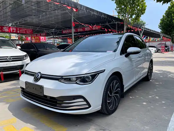 Volkswagen Golf 2022