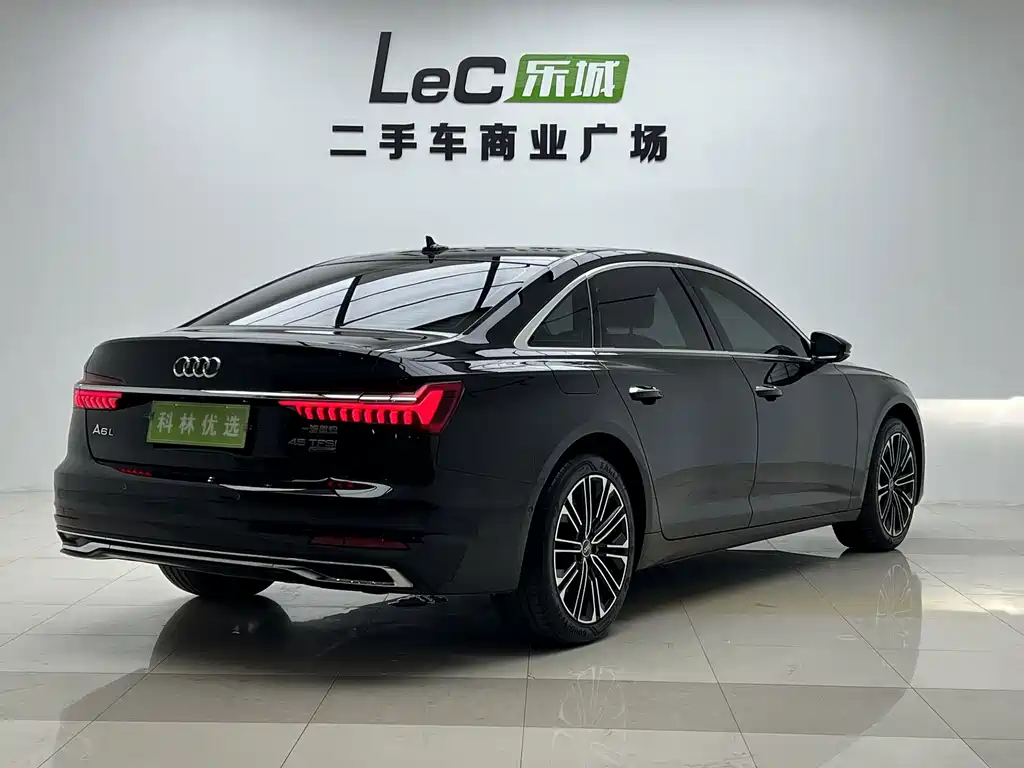 Audi A6L 2024 — фото 15