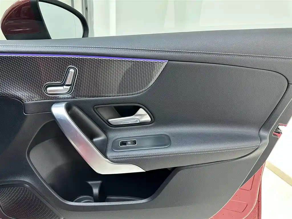 Mercedes-Benz A-Class 2021 — фото 20