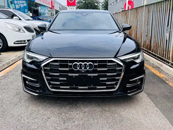 Audi A6L 2022