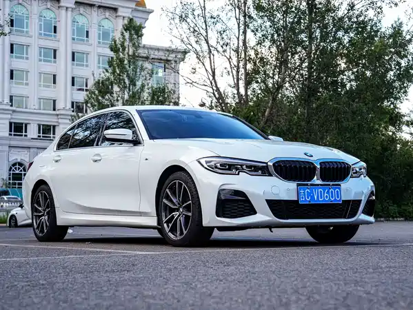BMW 3 Series 2022