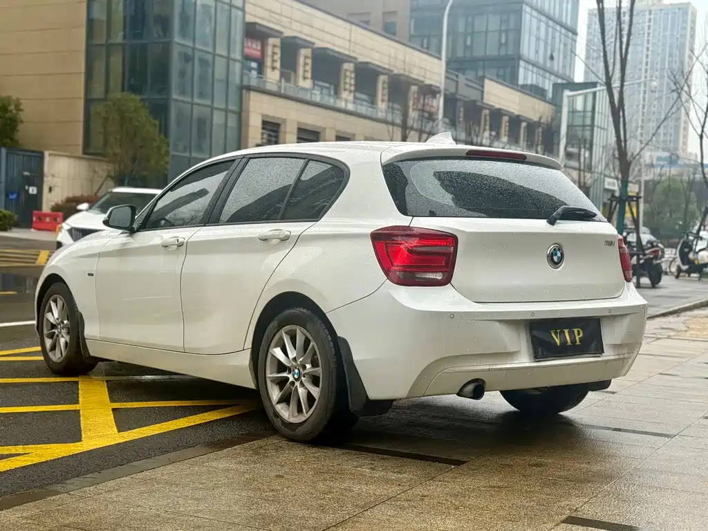 BMW 1 Series 2014 — фото 17