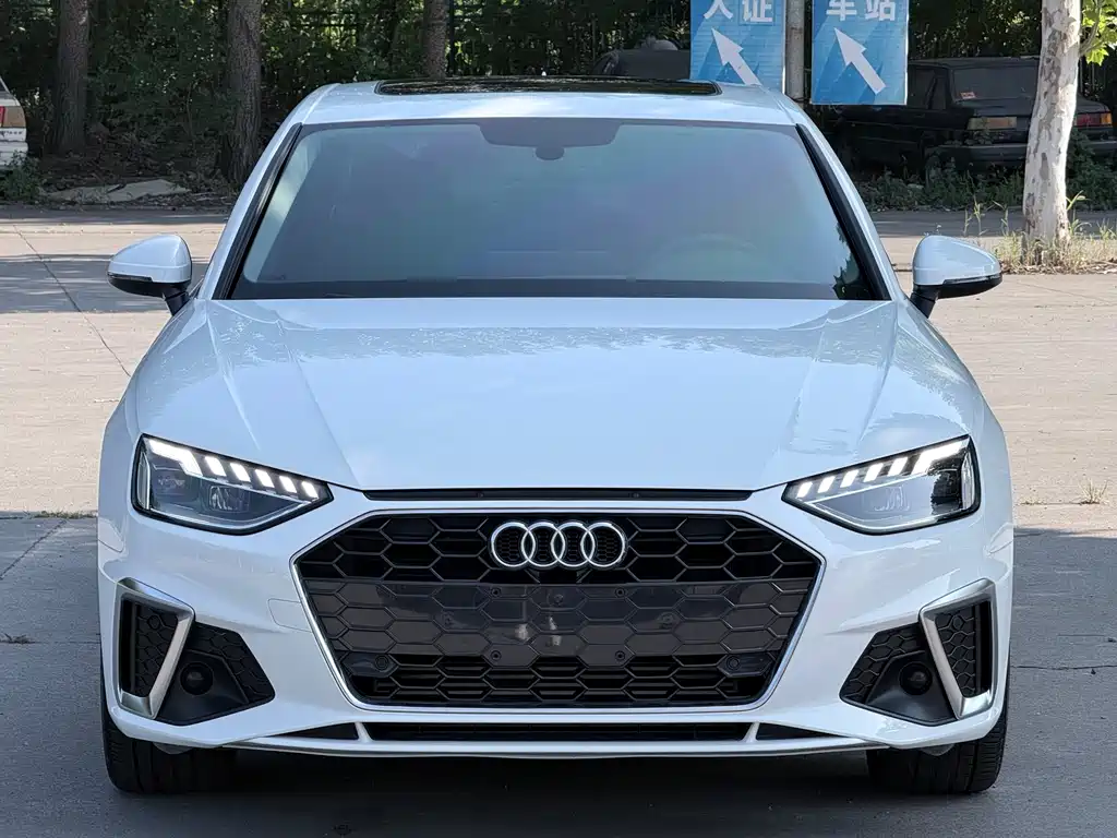 Audi A4L 2021