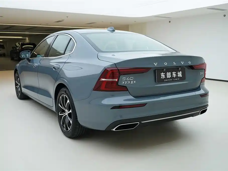 Volvo S60 2021 — фото 4