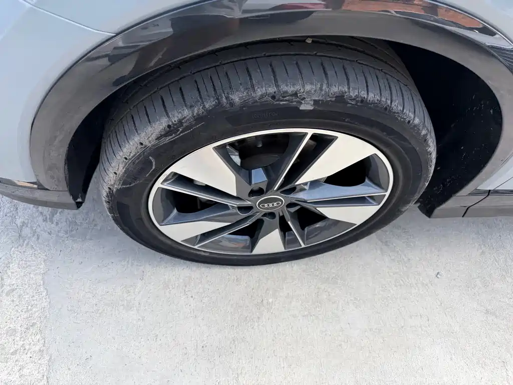 Audi Q2L 2022