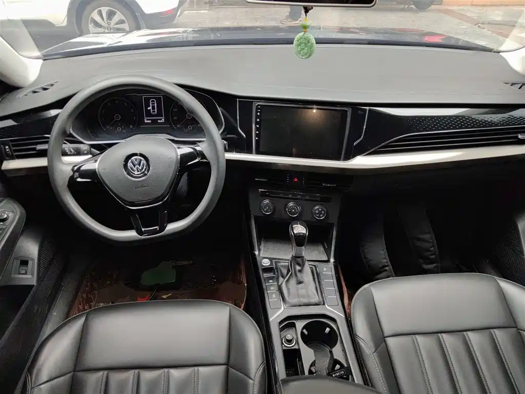 Volkswagen Passat 2020 — фото 10