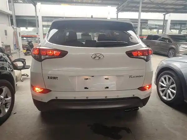 Hyundai Tucson 2015