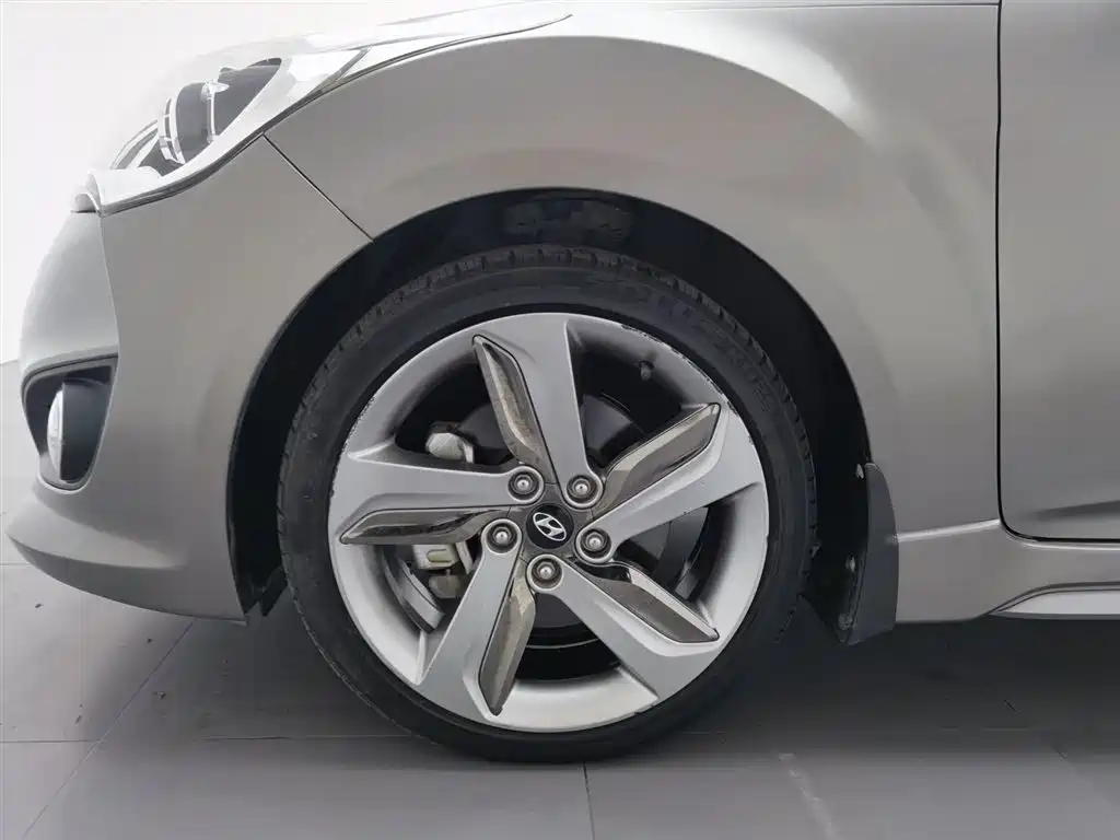 Hyundai Veloster 2014 — фото 17