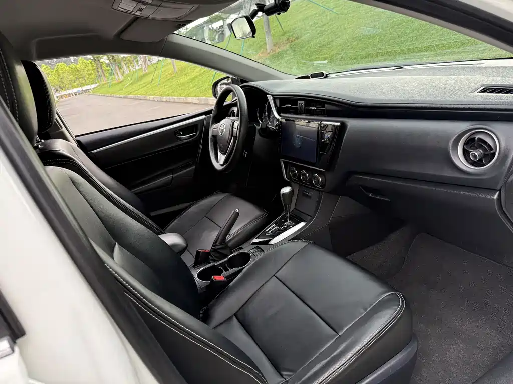 Toyota Corolla 2019 — фото 11