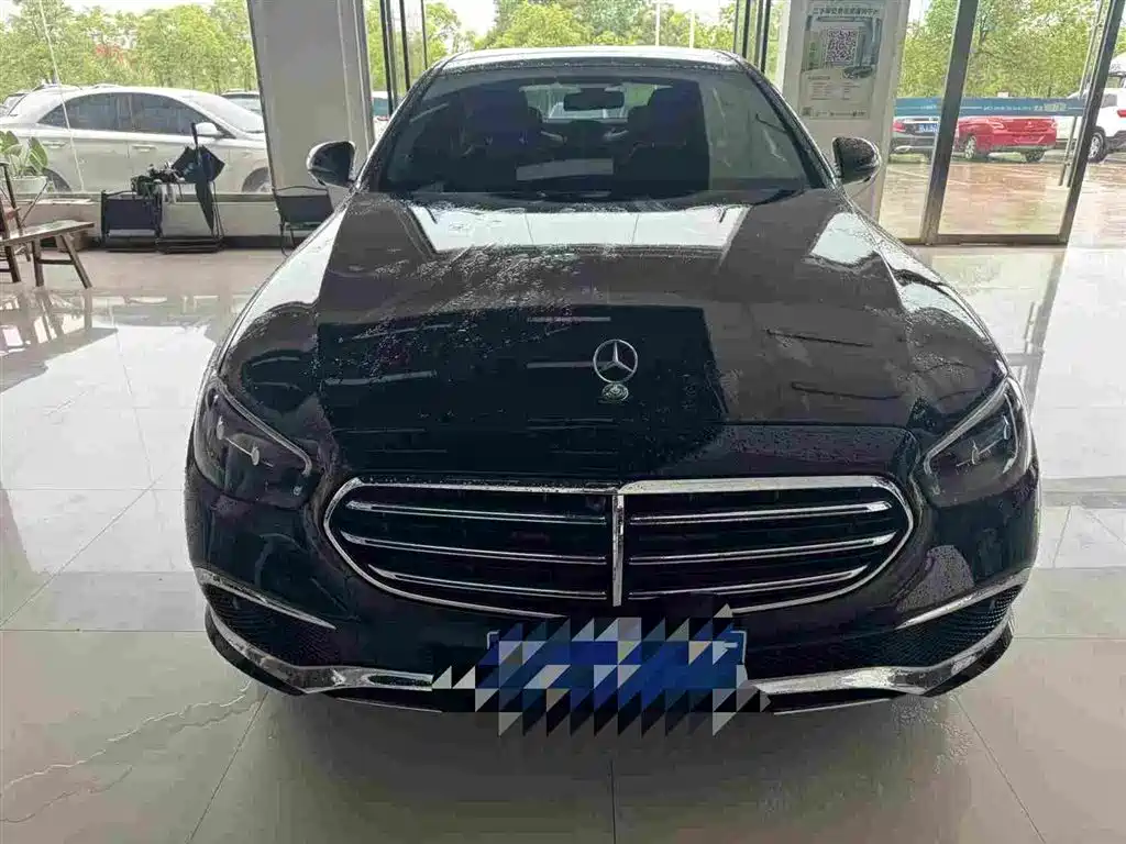 Mercedes-Benz E-Class 2023