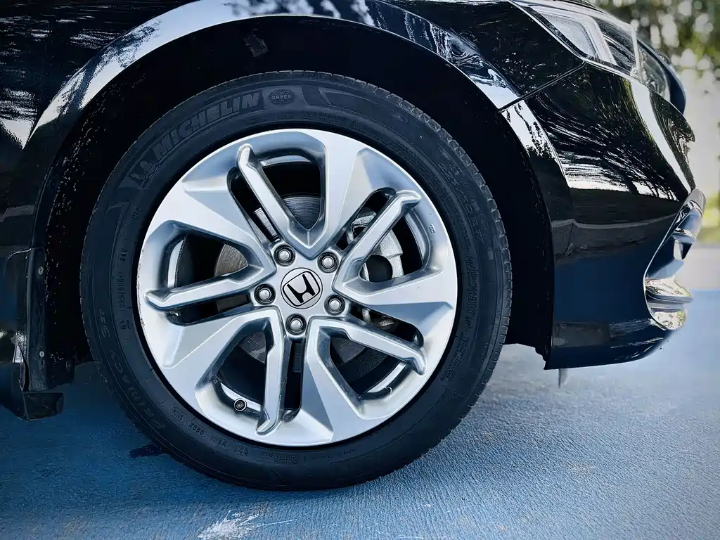 Honda Accord 2020 — фото 17