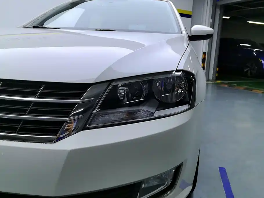 Volkswagen Gran Lavida 2015