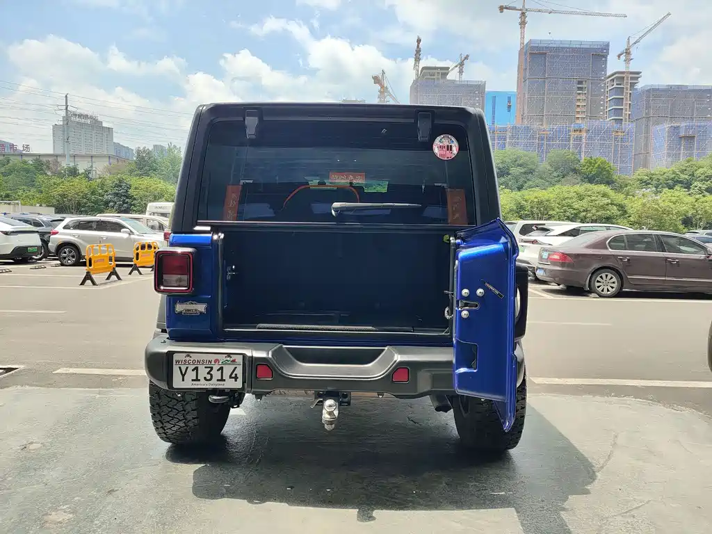 Jeep Wrangler 2020 — фото 17