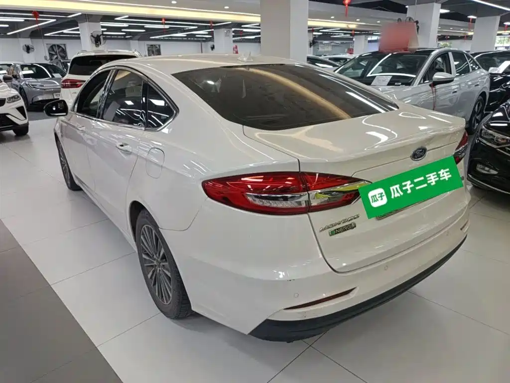 Ford Mondeo New Energy 2019 — фото 23