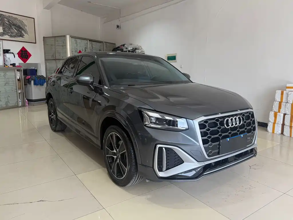 Audi Q2L 2023