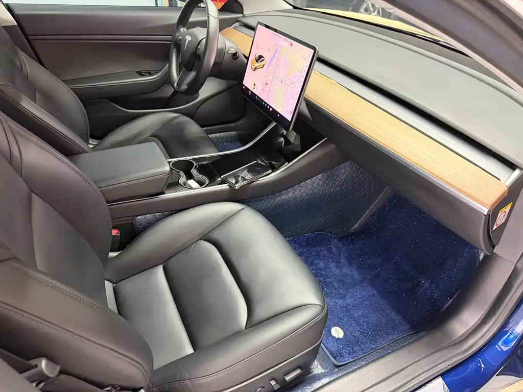 Tesla Model 3 2019 — фото 10