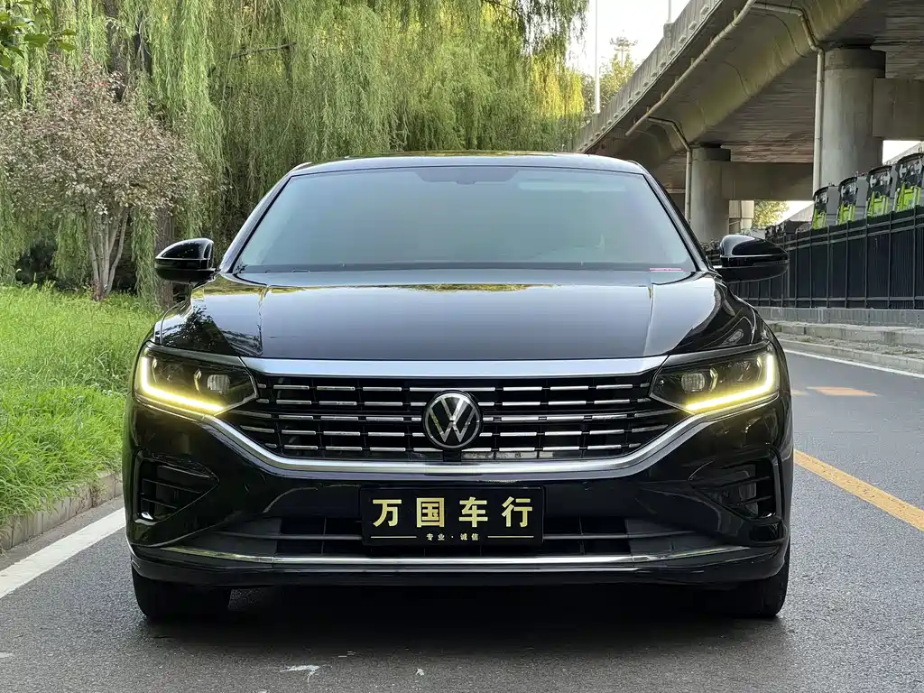 Volkswagen Passat 2021