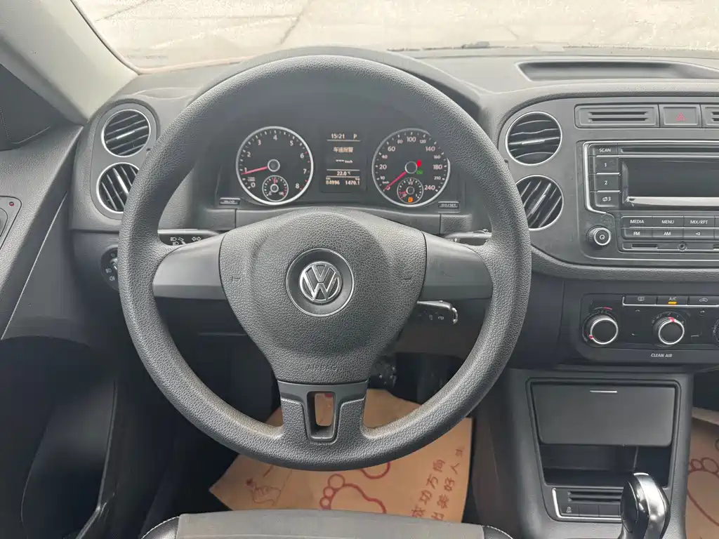 Volkswagen Tiguan 2016 — фото 10