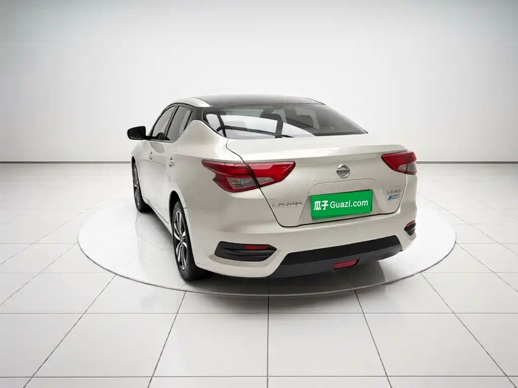 Nissan Bluebird 2018