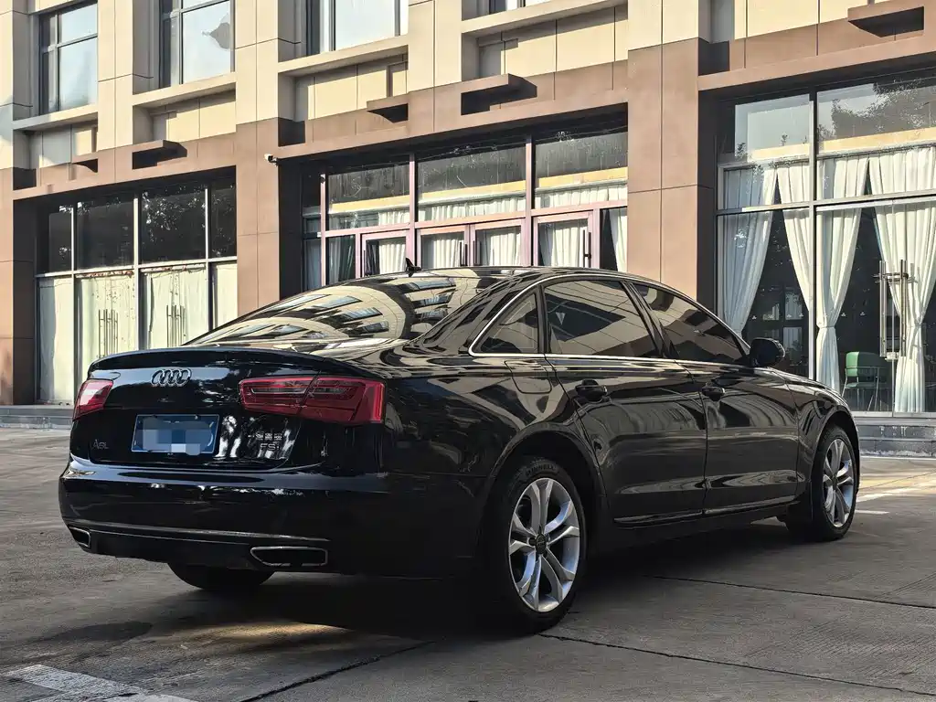 Audi A6L 2015 — фото 11