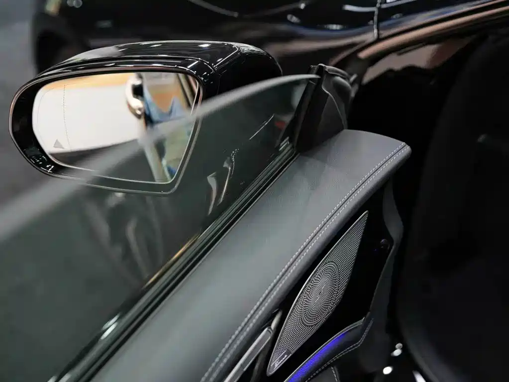 Mercedes-Benz AMG GT 2025 — фото 16