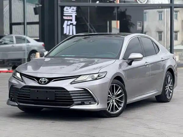 Toyota Camry 2021