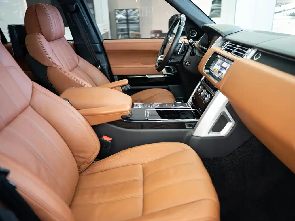 Land Rover Range Rover 2017 — фото 16
