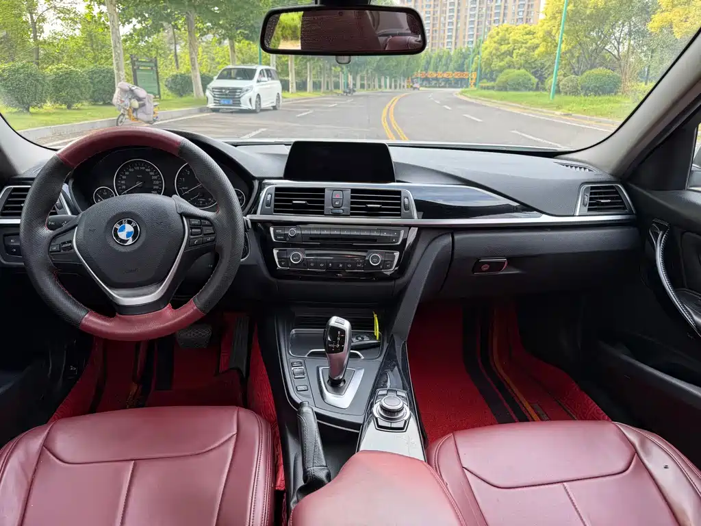 BMW 3 Series 2016 — фото 8