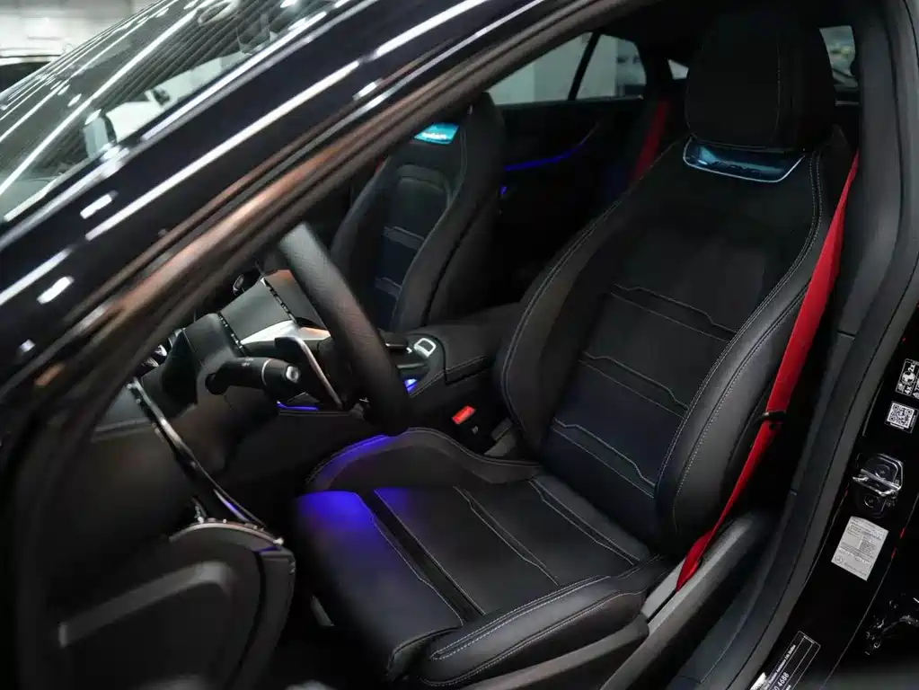 Mercedes-Benz AMG GT 2025 — фото 19