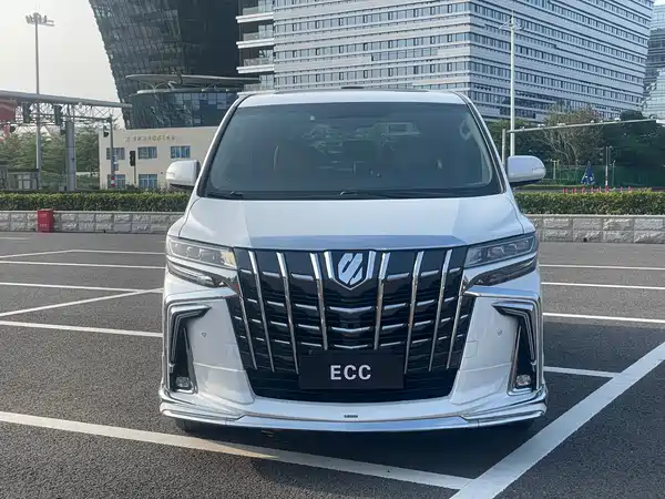 Toyota Alphard 2012
