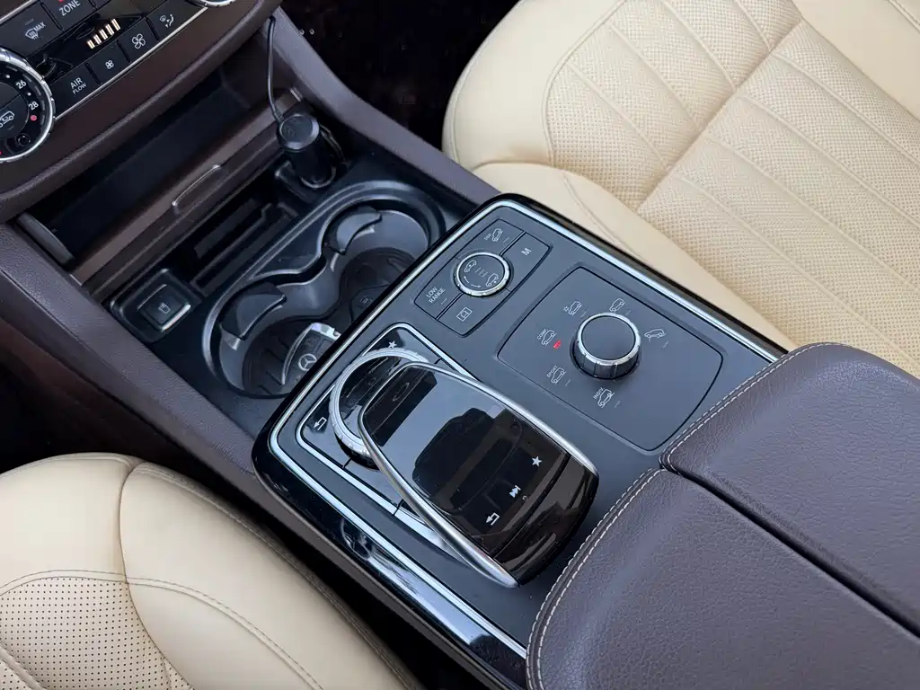 Mercedes-Benz GLS 2019 — фото 14