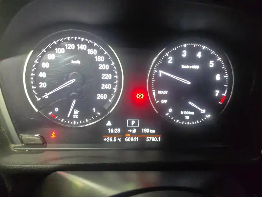 BMW 1 Series 2020 — фото 14