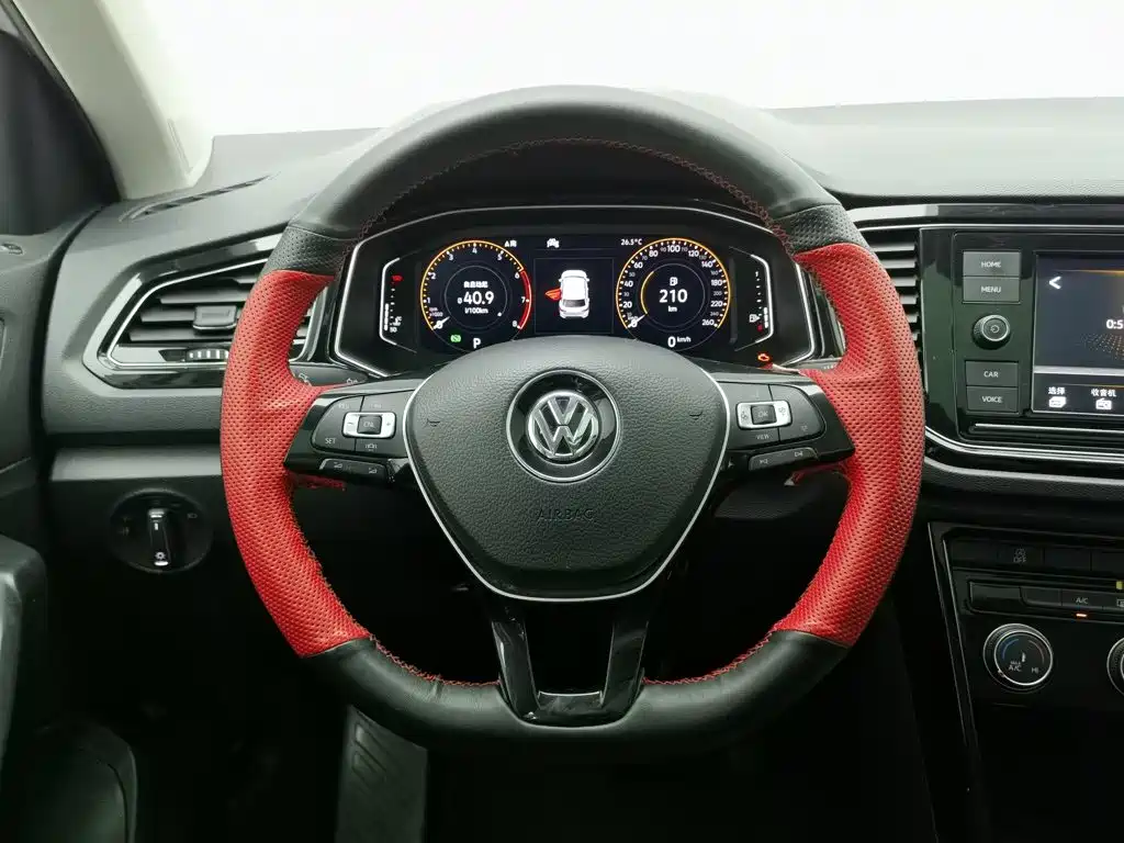 Volkswagen T-Roc 2020 — фото 11