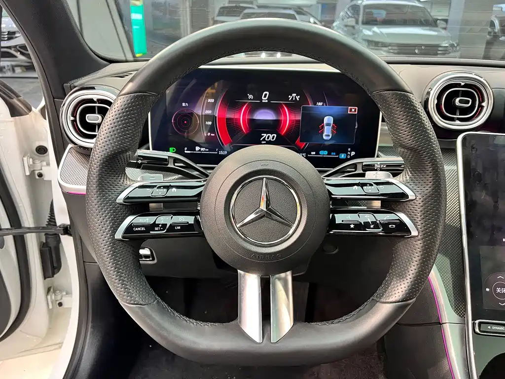 Mercedes-Benz C-Class 2023 — фото 7