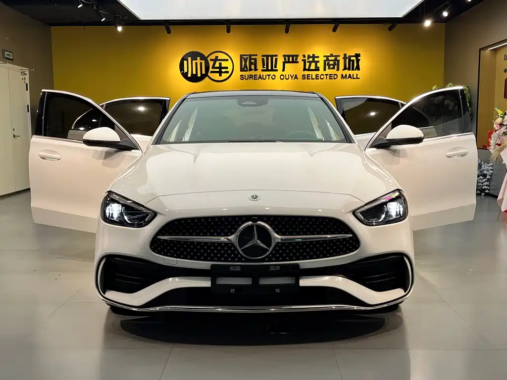 Mercedes-Benz C-Class 2023 — фото 9