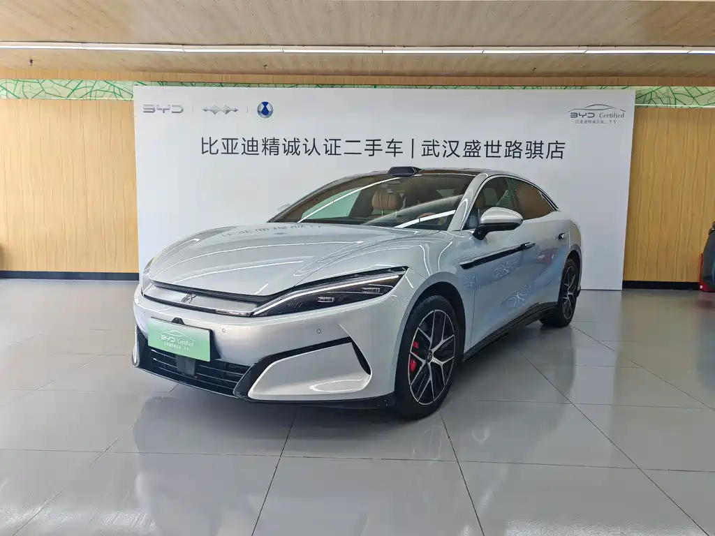 BYD Han L 2025