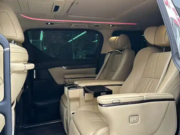 Toyota Vellfire 2021