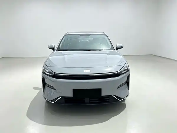 Geely Galaxy L6 2025