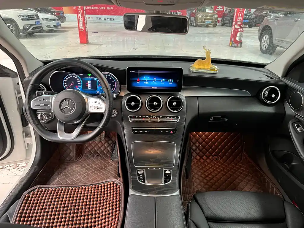 Mercedes-Benz C-Class 2019 — фото 10