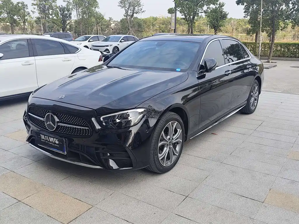Mercedes-Benz E-Class 2023 — фото 1