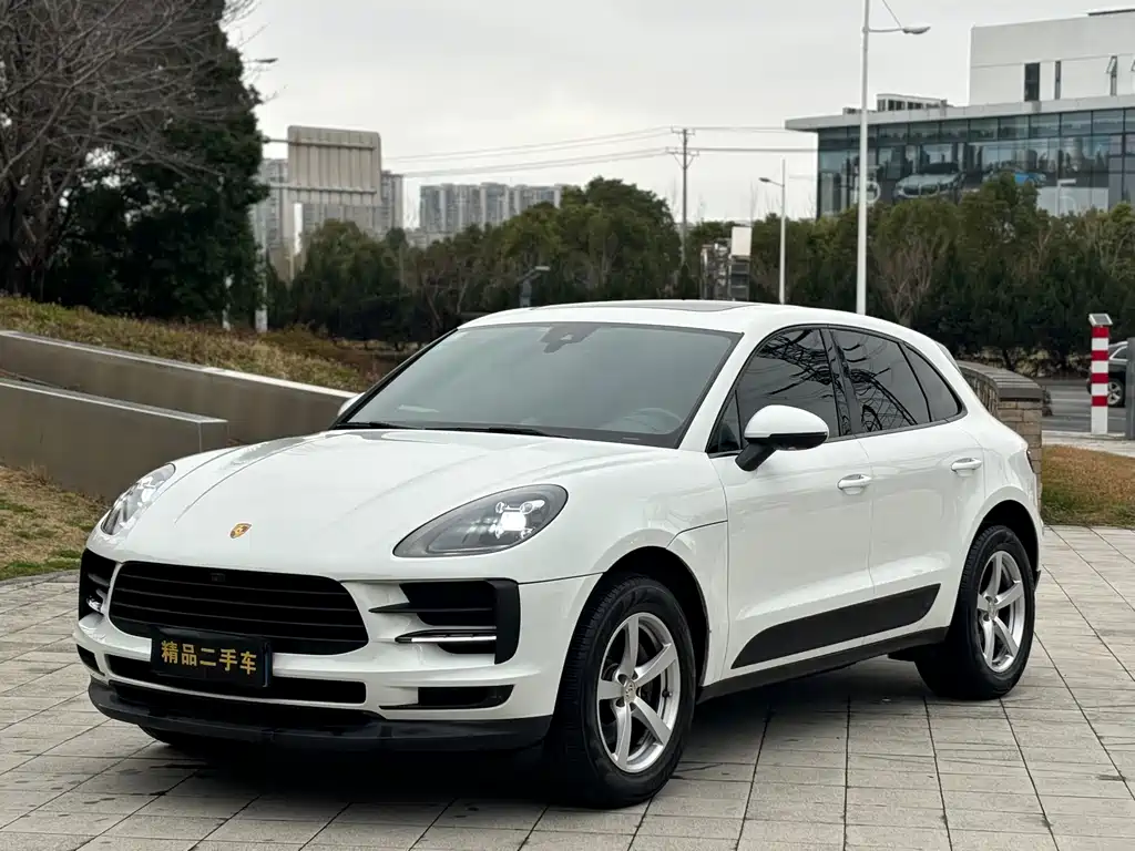 Porsche Macan 2021 — фото 1