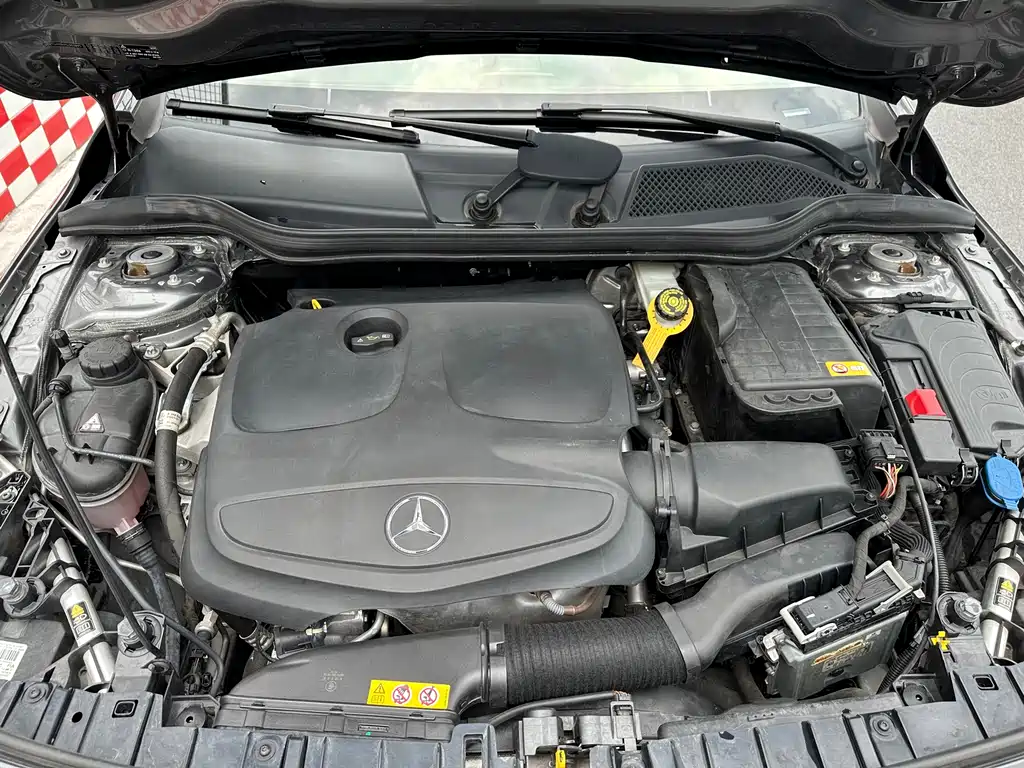 Mercedes-Benz GLA 2015 — фото 16
