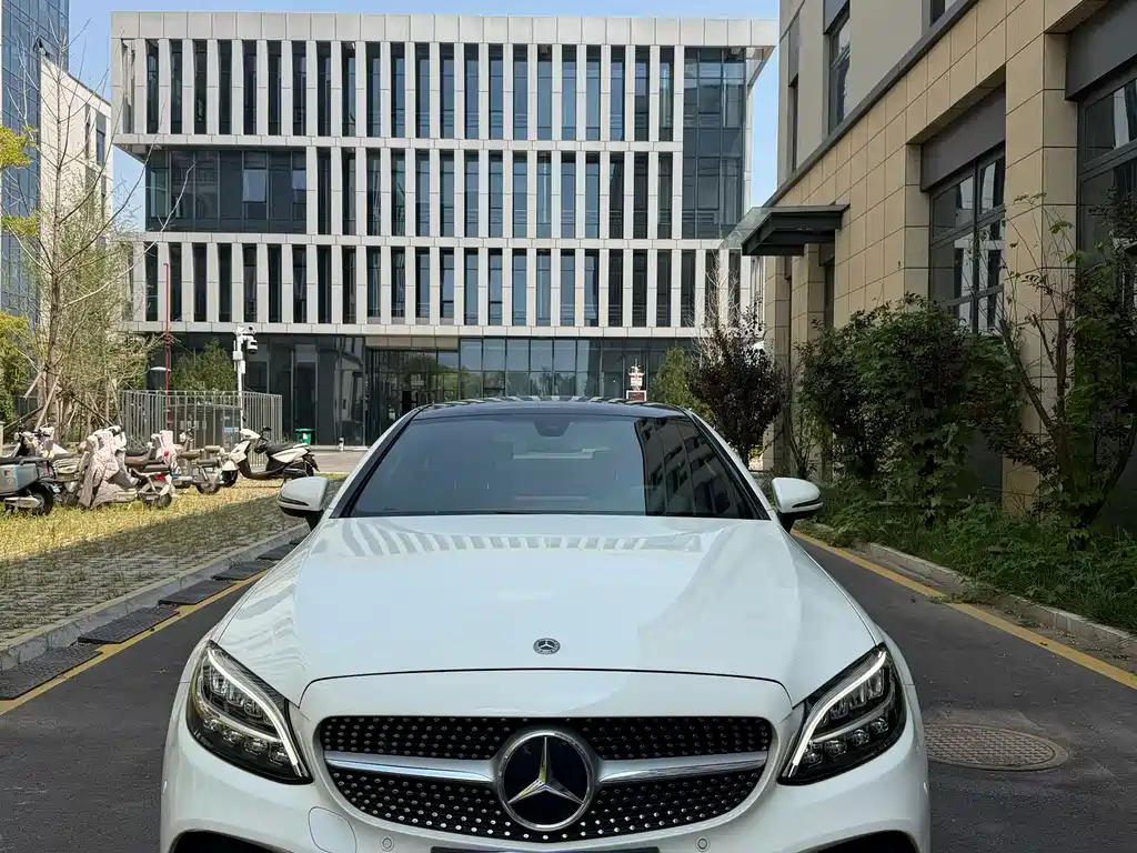 Mercedes-Benz C-Class 2019