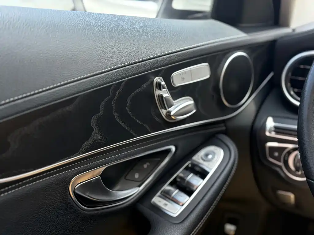 Mercedes-Benz C-Class 2018 — фото 12