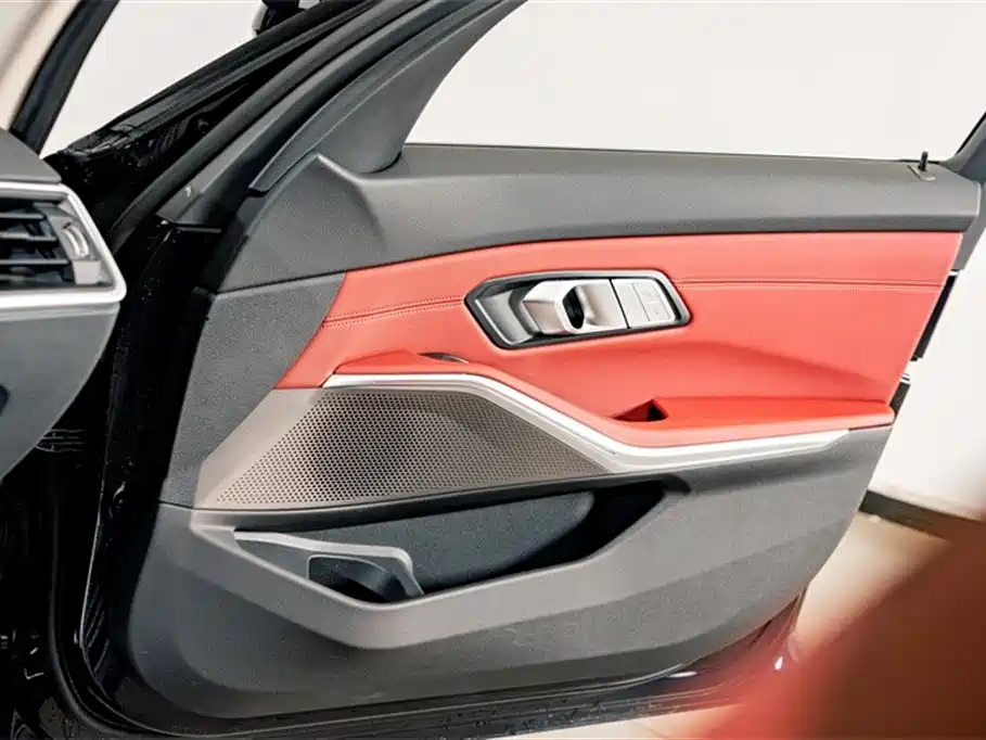 BMW 3 Series 2022 — фото 14