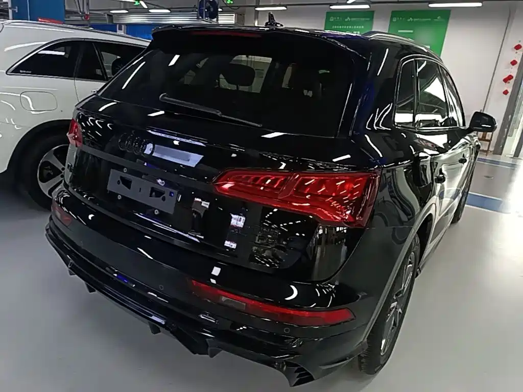 Audi Q5L 2021