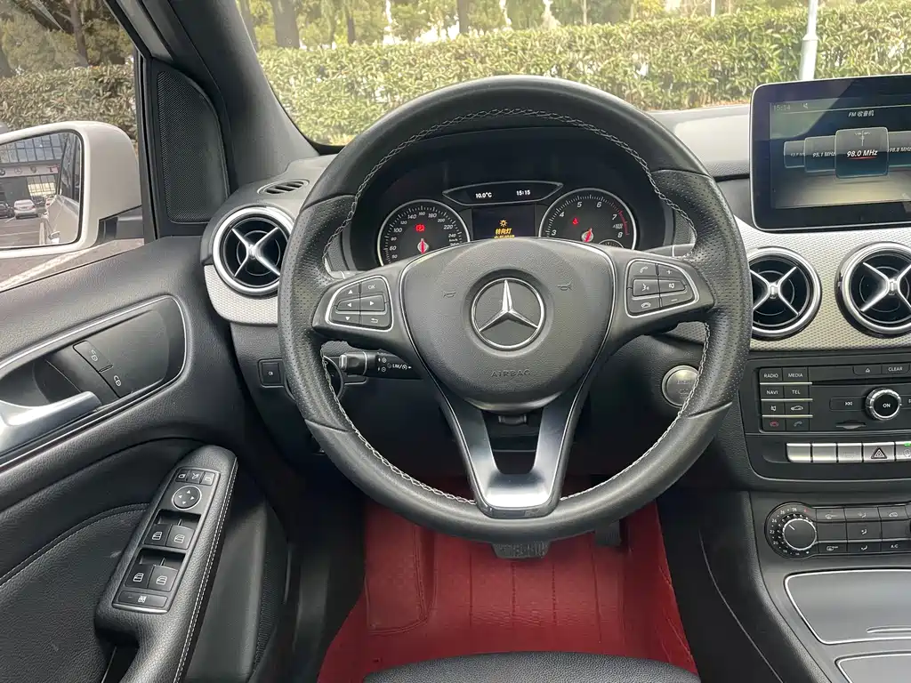 Mercedes-Benz B-Class 2017 — фото 14