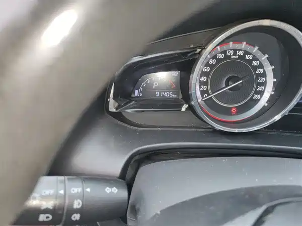 Mazda 3 Axela 2016