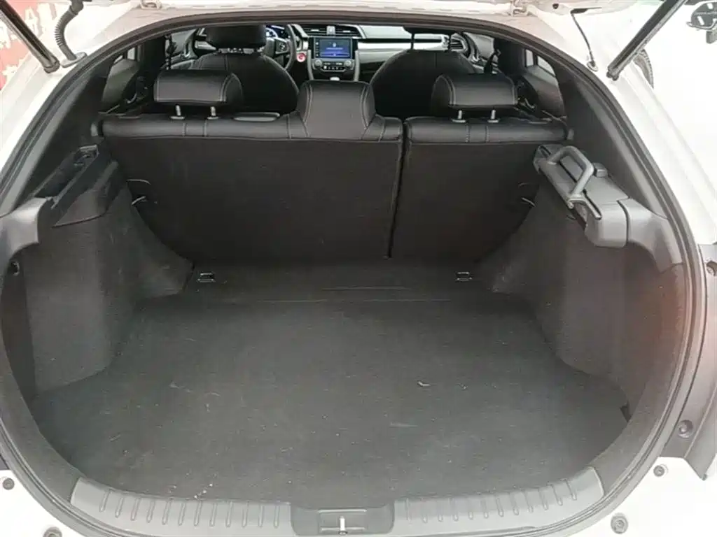 Honda Civic 2022 — фото 19